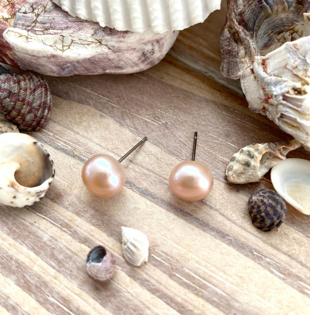 10mm Pearl Studs