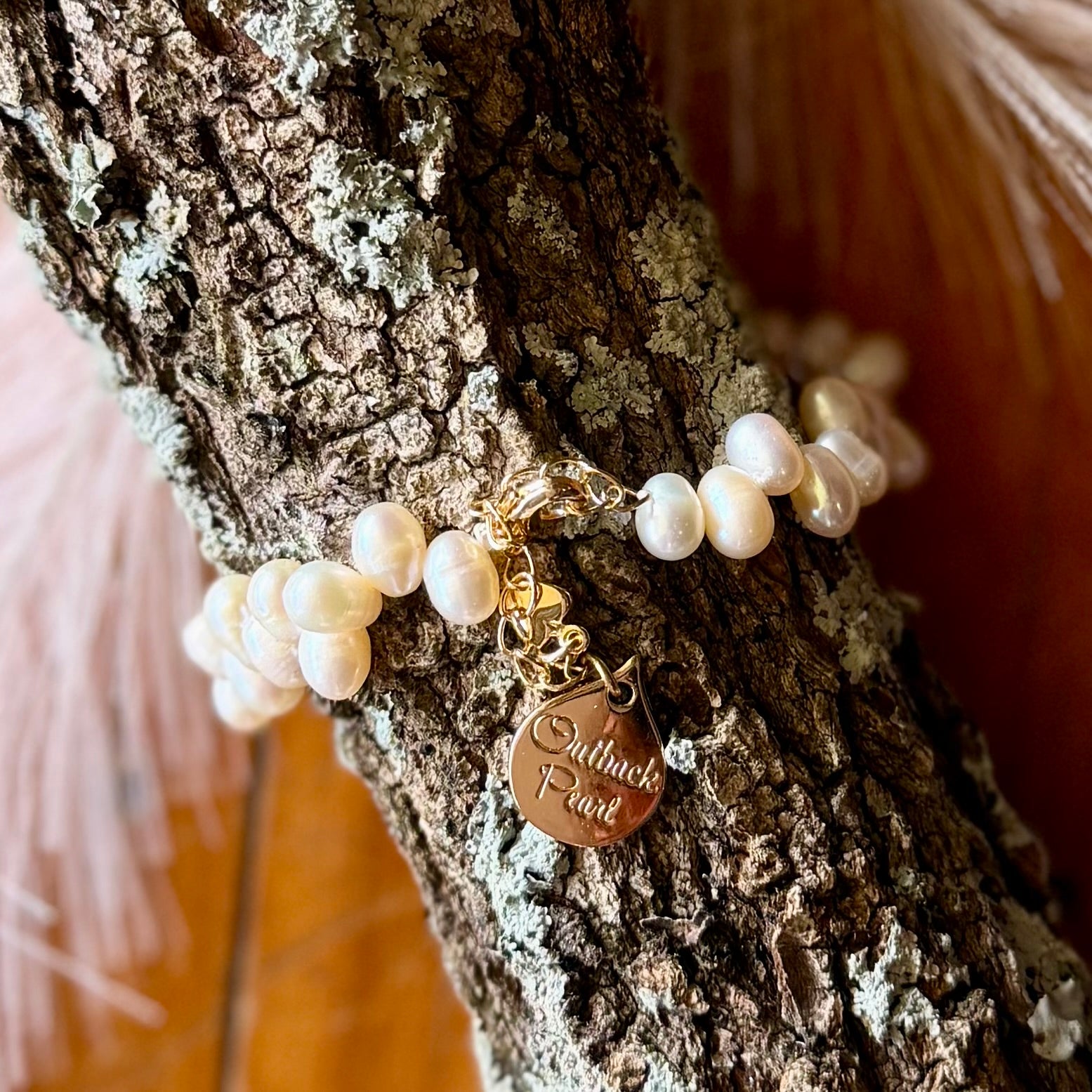 Scalloped Offset Pearl Bracelet