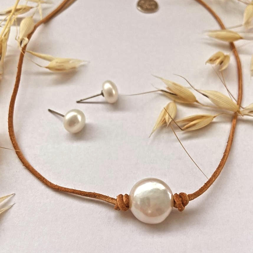 6mm Pearl Studs
